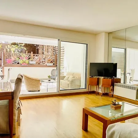 : Superbe Terrasse Rue D'antibes Apartamento Cannes
