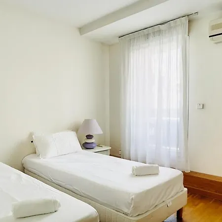 Apartamento : Superbe Terrasse Rue D'antibes *